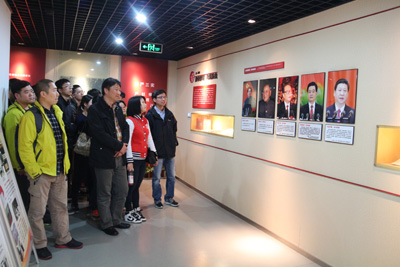 1461914595732568.jpg 南京市体彩中心组织参观中国金陵廉政文化教育馆.jpg