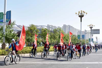 淮安体彩助力万人骑行 将公益进行到底.jpg