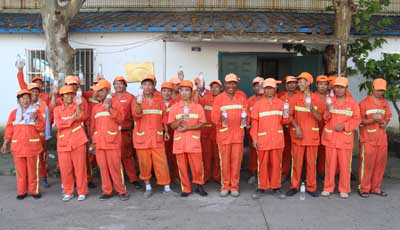 1469168125125280.jpg 情系城市美容师,炎炎夏日送清凉3.jpg