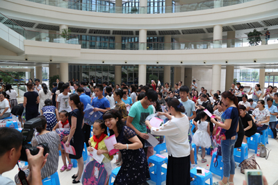 1471942259856912.jpg 7、镇江市体育局及直属单位市体彩中心爱心助力“镇江市第七届‘助学快车’暨‘罐’爱行动公益项目照片.jpg