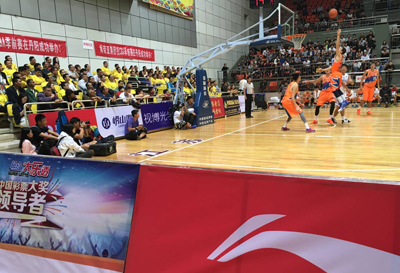 1475915903200384.jpg 9、“‘体彩杯’2016年中国男篮职业篮球联赛CBA季前赛”在镇江丹阳顺利开赛照片.jpg