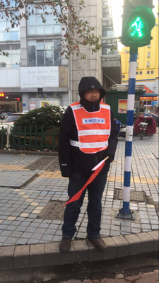 1480470202994475.jpg 寒风凛冽创文明 淮安体彩助出行2.jpg