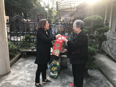 1508897494153573.jpg 南通体彩送关爱 帮扶病残、失独群体2.jpg