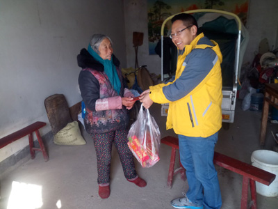 1519265010867256.jpg 公益体彩 乐善人生 连云港灌云体彩慰问困难户2.jpg