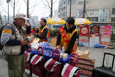 1521163634868157.jpg 11镇江体彩嘉年华地推活动走进“3·15”广场咨询现场共话美好生活照片.jpg