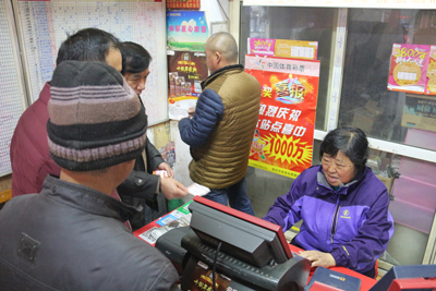 1521612779148709.jpg 二月二龙抬头,南京彩市喜中狗年首个体彩大乐透千万大奖3.jpg