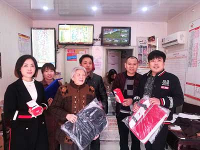 1522132866309084.jpg 扬州体彩开展体彩嘉年华网点地推驻店体验活动5.jpg