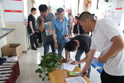 彩民节偶遇世界杯 无锡体彩欢庆过节 (5).jpg