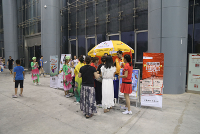 1534832914819996.jpg 2、舞出精彩 镇江体彩助力“我要上省运”广场舞决赛 照片.jpg