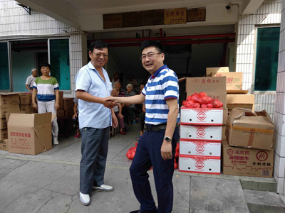 2、金秋送关爱 镇江丹阳体彩中秋节前慰问敬老院老人照片.jpg