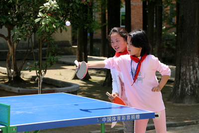 2-打乒乓球.jpg