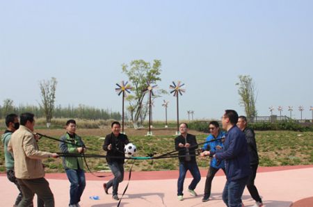 强体魄 创文明 建和谐——淮安体彩开展户外拓展活动 (3)_副本.jpg