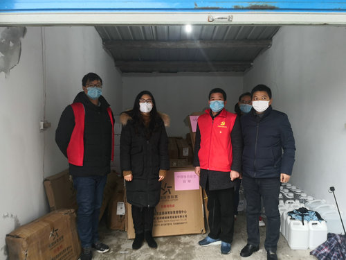 1581906157182824.jpg 万众一心!高淳体彩人勇当战“疫”志愿者2_副本.jpg