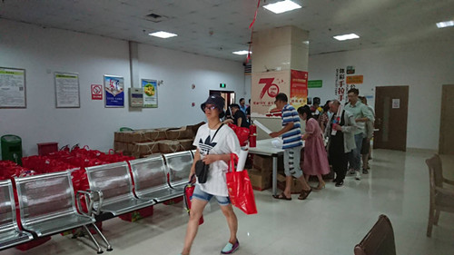 1596790274270343.jpg 宿迁体彩开展夏季送清凉活动4_副本.jpg