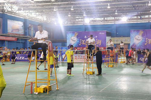 1597136090911999.jpg 宿迁体彩承办全民健身日羽毛球俱乐部比赛5_副本.jpg