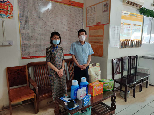 高淳体彩“防疫情 保安全 送清凉”网点走访慰问和安全检查_副本.jpg