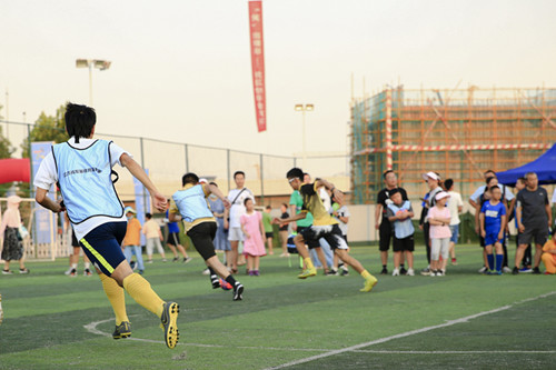 1597713853423030.jpg “江苏体彩公益行—2020社区足球公益互联合家欢”火热来袭2_副本.jpg