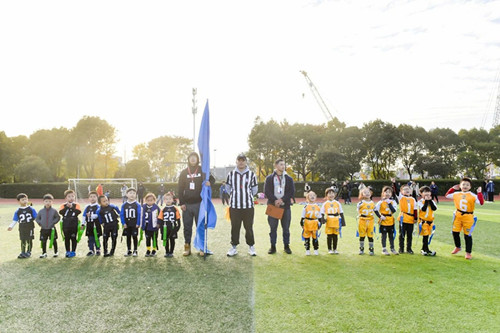 苏州市橄榄球系列邀请赛打响   体彩公益金助力大众体育联赛蓬勃发展 1_副本.jpg