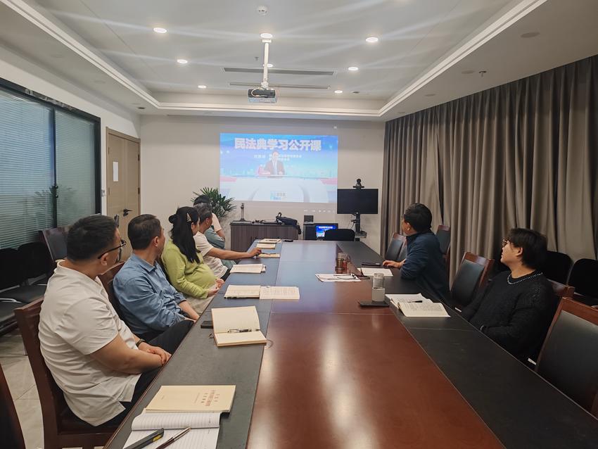 扬州市体彩中心党支部开展“铸牢思想根基 汲取榜样力量”主题党日活动 (3).jpg 扬州市体彩中心党支部开展“铸牢思想根基 汲取榜样力量”主题党日活动 (3).jpg