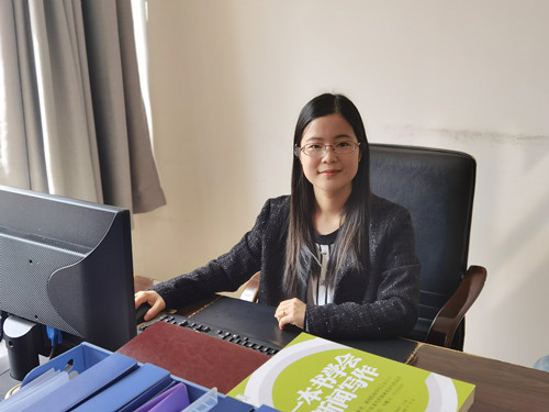 陆明磊_副本.jpg 陆明磊_副本.jpg