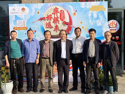 常州市区月度前六名合影_副本.jpg 常州市区月度前六名合影_副本.jpg