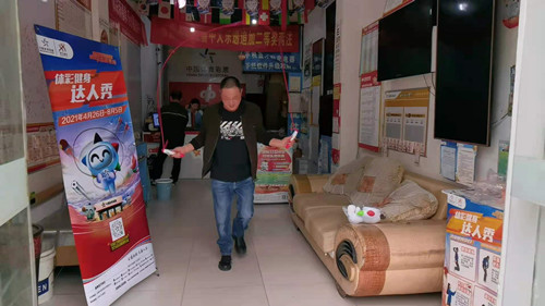 盱眙县“健身达人秀”火爆进行时 (1)_副本.jpg 盱眙县“健身达人秀”火爆进行时 (1)_副本.jpg