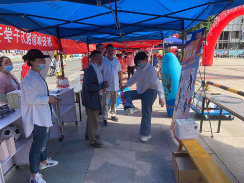 淮安体彩开展公益行动  爱心 (1)_副本.jpg