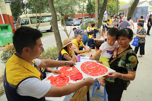 志愿服务显担当 (2)_副本.jpg 志愿服务显担当 (2)_副本.jpg