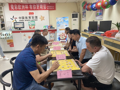 宿迁体彩举行市级民间象棋棋王选拔赛2_副本.jpg 宿迁体彩举行市级民间象棋棋王选拔赛2_副本.jpg