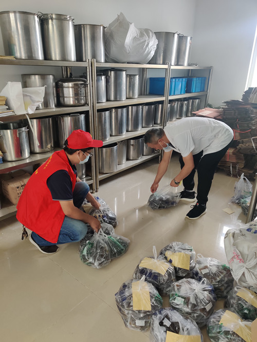 众志成城抗击疫情 高淳体彩人在路上3_副本.jpg 众志成城抗击疫情 高淳体彩人在路上3_副本.jpg