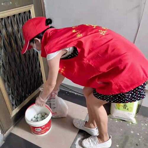 舍小家顾大家 邗江体彩战“疫”有我 (17)_副本.jpg