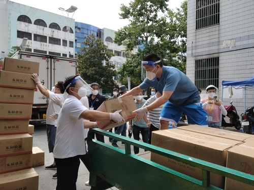 全力以赴 同心抗疫 风雨中的坚守的扬州体彩抗疫人 (1)_副本.jpg 全力以赴 同心抗疫 风雨中的坚守的扬州体彩抗疫人 (1)_副本.jpg