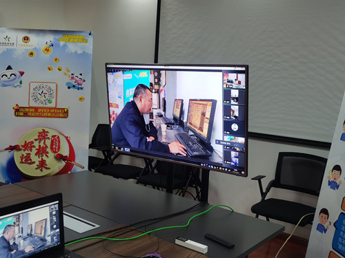 强强争霸王者胜 淮安市级棋王选拔赛完美收官 (2)_副本.jpg 强强争霸王者胜 淮安市级棋王选拔赛完美收官 (2)_副本.jpg