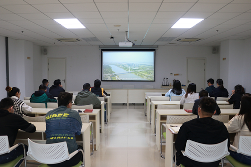 南京市体彩中心组织观看警示教育片《心无敬畏 难守始终》2_副本.jpg