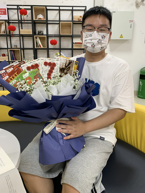 勇敢示爱  用“彩”表白图片_副本.jpg