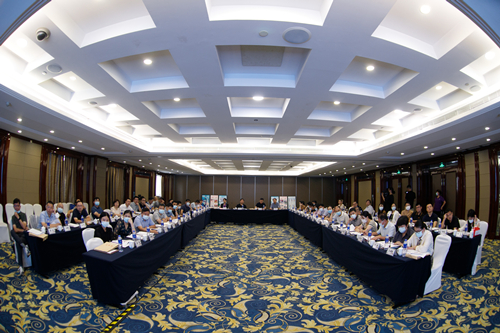 会议现场-1:配新闻稿(一)_副本.jpg 会议现场-1:配新闻稿(一)_副本.jpg