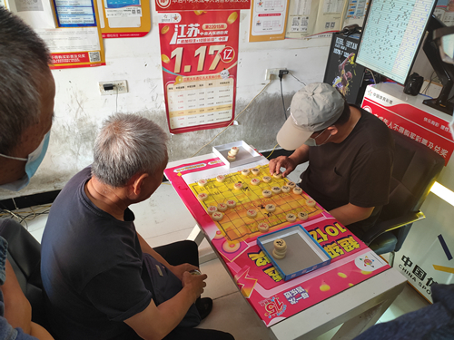 “好运‘弈棋’来”连云港赛区棋王争霸赛开战棋王花落谁家? (4)_副本.jpg