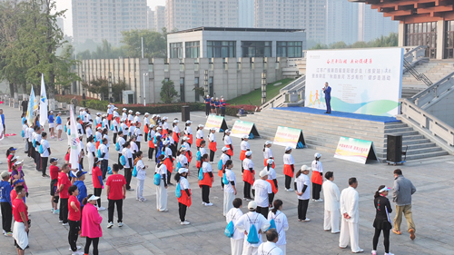 淮安体彩开展体彩爱行走活动落地江苏广播第四届重阳健步走（淮安站）暨淮阴区“秋韵淮河・万步有约”健步走活动 (3)_副本.jpg