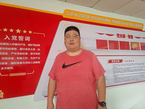 大块头有大智慧 责任彩票的暖心守护者——扬州体彩专管员朱兴杨戬 (1)_副本.jpg