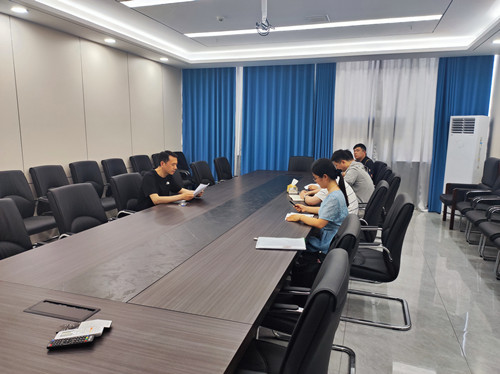 连云港体彩党支部开展警示教育 筑牢八项规定精神思想防线_副本.jpg