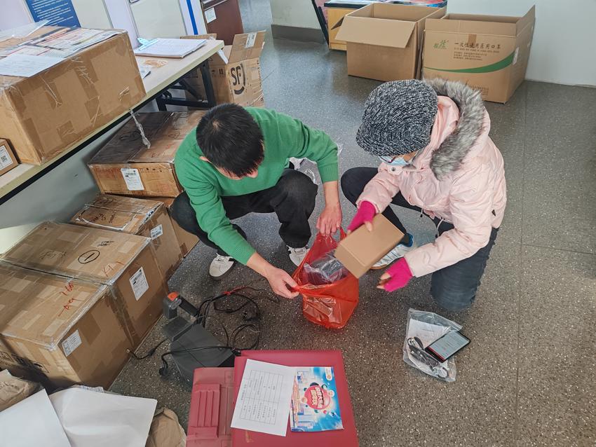 工欲善其事 必先利其器 扬州体彩有序开展销售网点终端机更新工作 (2).jpg