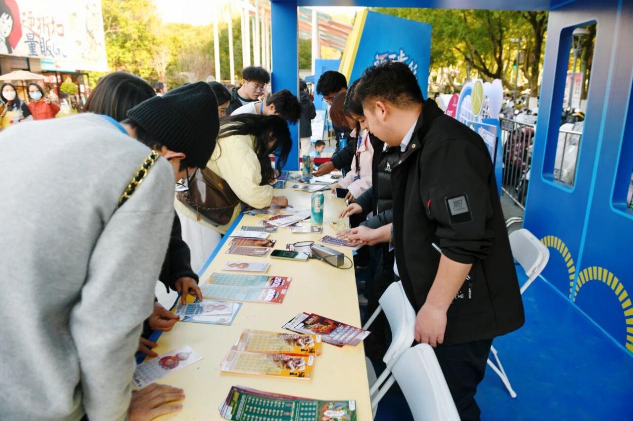 e1998b2e4b0d8ef49d28e0d8c6f4c52f