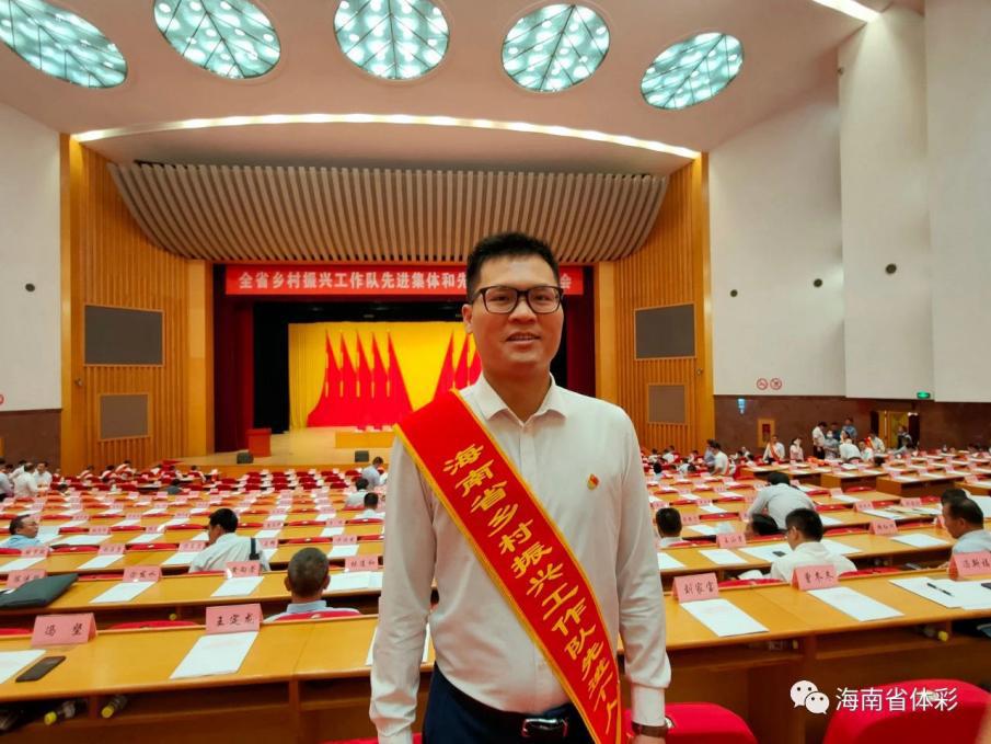 58c1f6d7daecc3ca2a369bf1a29a661