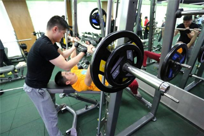 4、镇江体彩开展 ”‘黄金世界’欢乐端午送健康 连购5张送百元健身券“活动照片.JPG