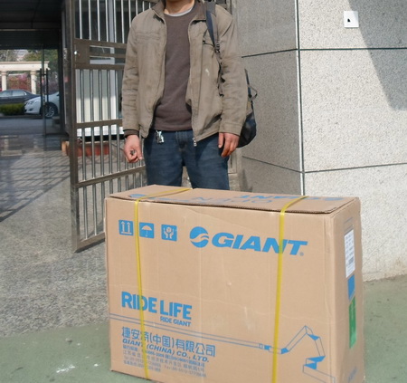 黑旋风炫酷十足 武进仨彩民奖金、自行车双丰收黑旋风中1000元（杨）.jpg