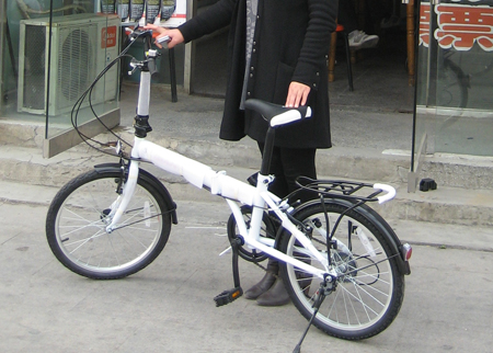 徐州健身达人捷安特单车骑回家 锻炼瘦身两不误 (2).JPG