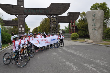 顶呱刮拍客大赛引人注目 跟随骑行体验水城慢生活1.jpg