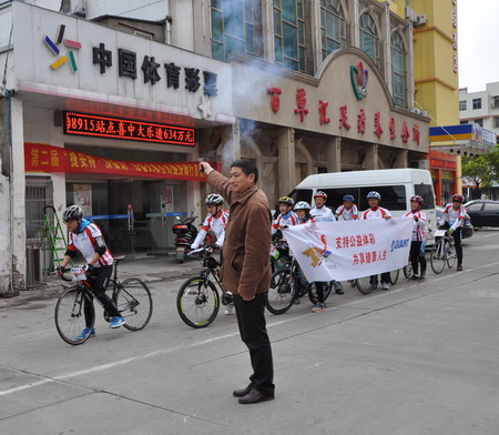 泰州：发令枪响 拍客大赛正式启动.jpg