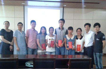 丹徒体彩开展帮困助学活动 为高考学子圆梦校园3.jpg