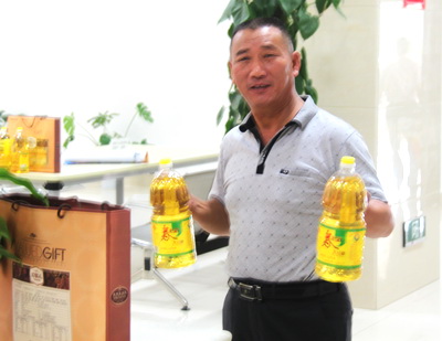 宿迁市开展中秋网点慰问活动 送一片真情和温暖1.jpg